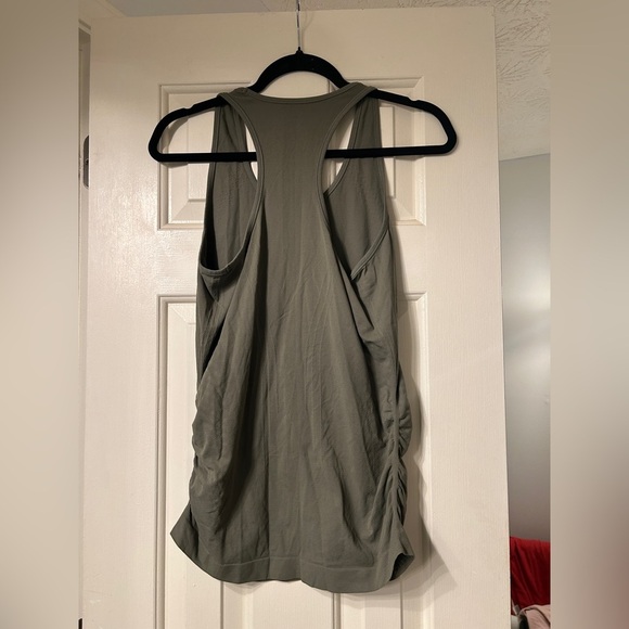 Athleta Green Scoop Neck Sleeveless Tank Top - Picture 8 of 12